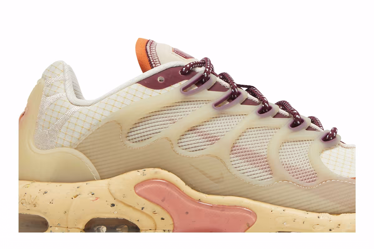 Nike Air Max Terrascape Plus Pearl White Dark Beetroot, view 3
