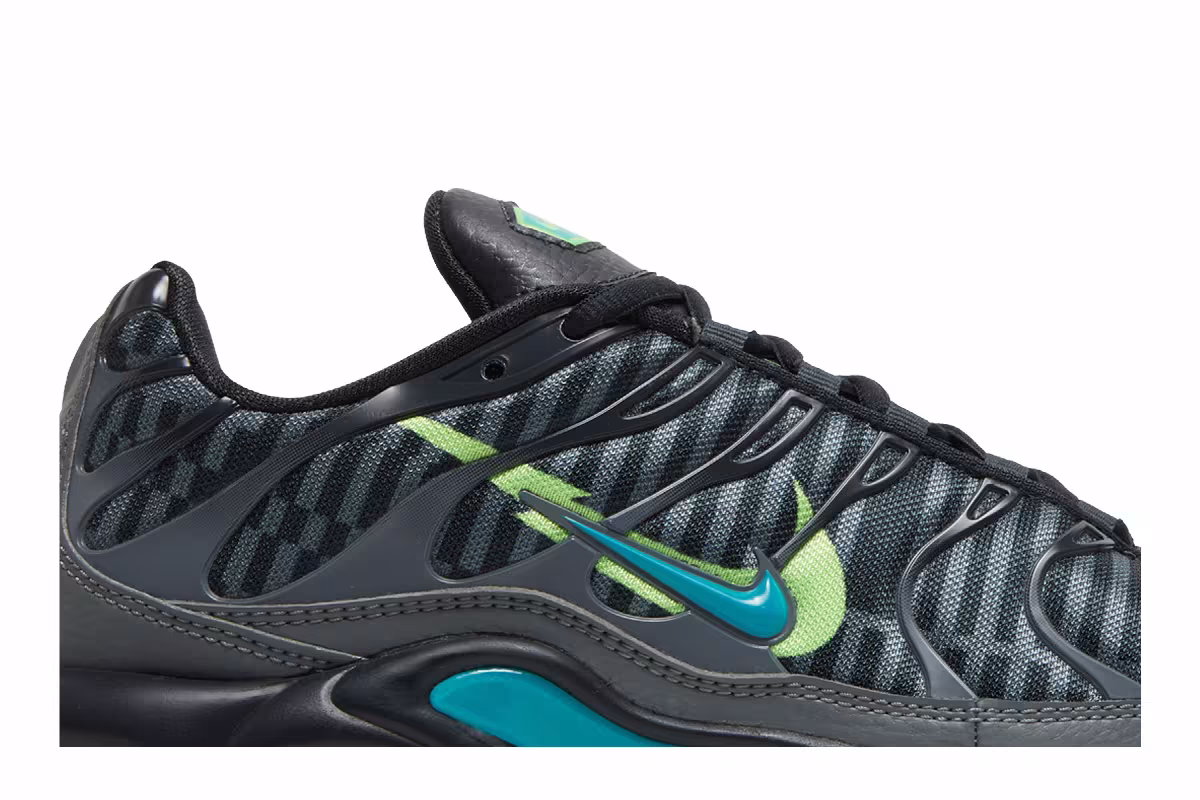 Nike Air Max Plus Champions League, view 3