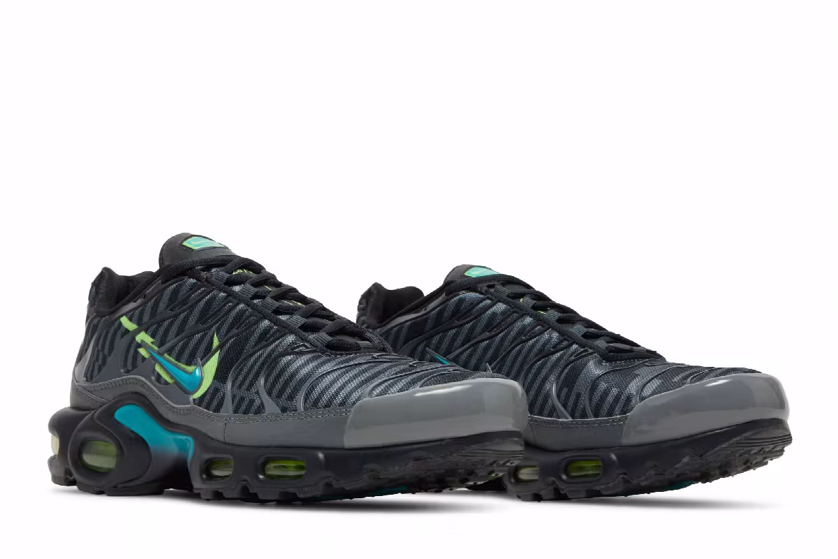 Nike Air Max Plus Champions League, view 9