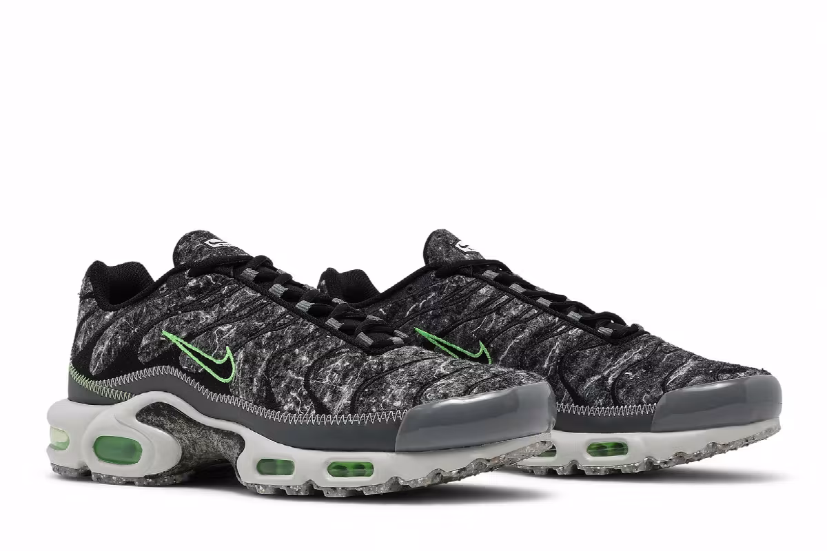 Nike Air Max Plus Essential Crater - Electric Green, view 9