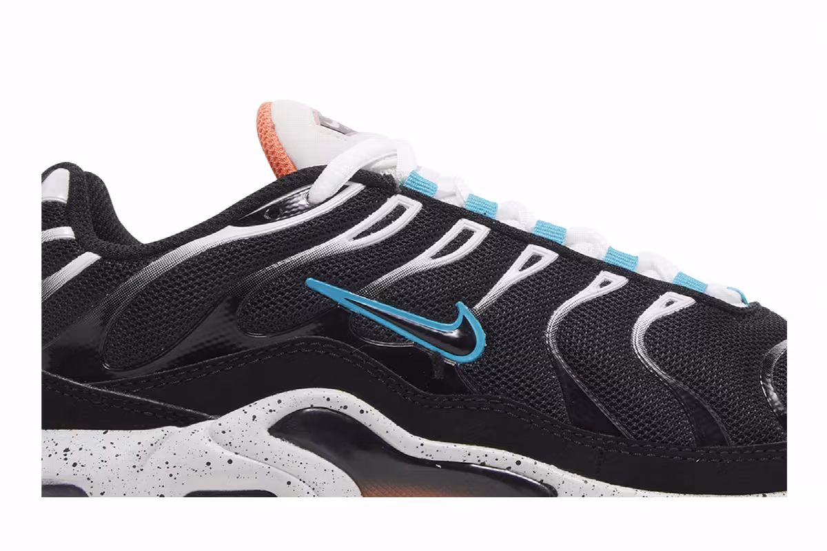 Nike Air Max Plus GS Black Turf Orange Speckled, view 3