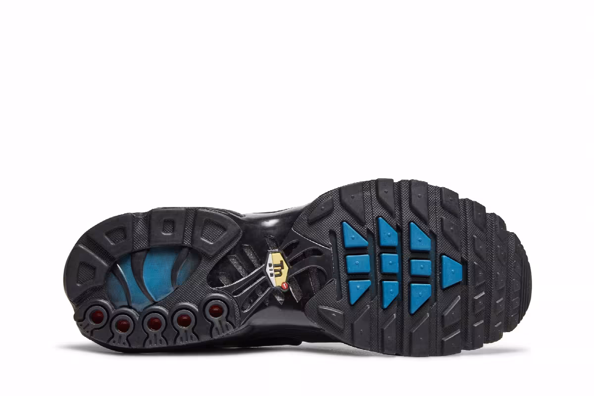 Nike Air Max Plus Off Noir, view 5