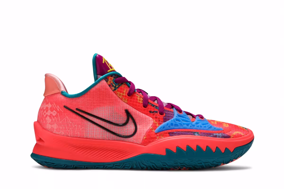 Nike Kyrie Low 4 1 World 1 People, view 2