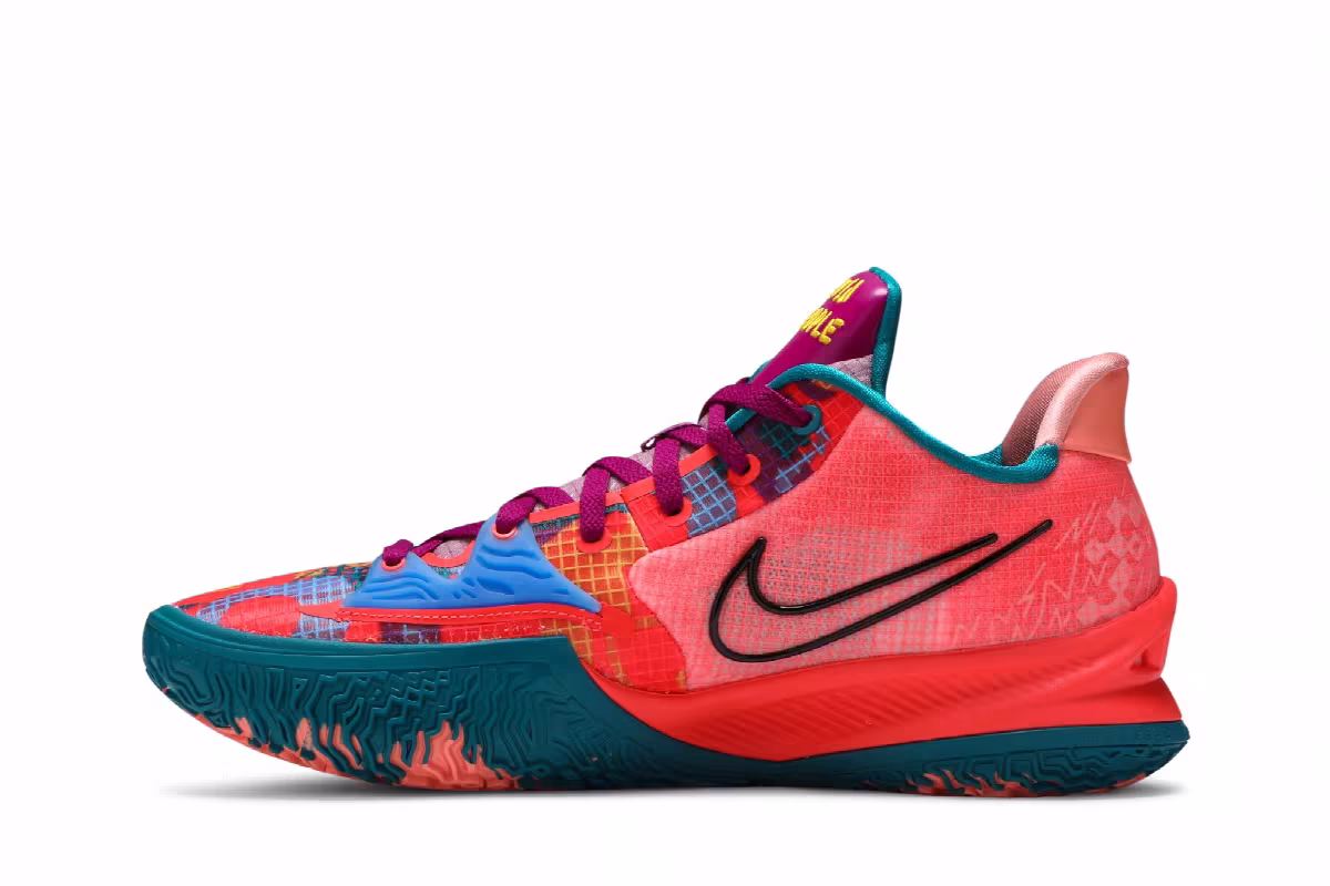 Nike Kyrie Low 4 1 World 1 People, view 4