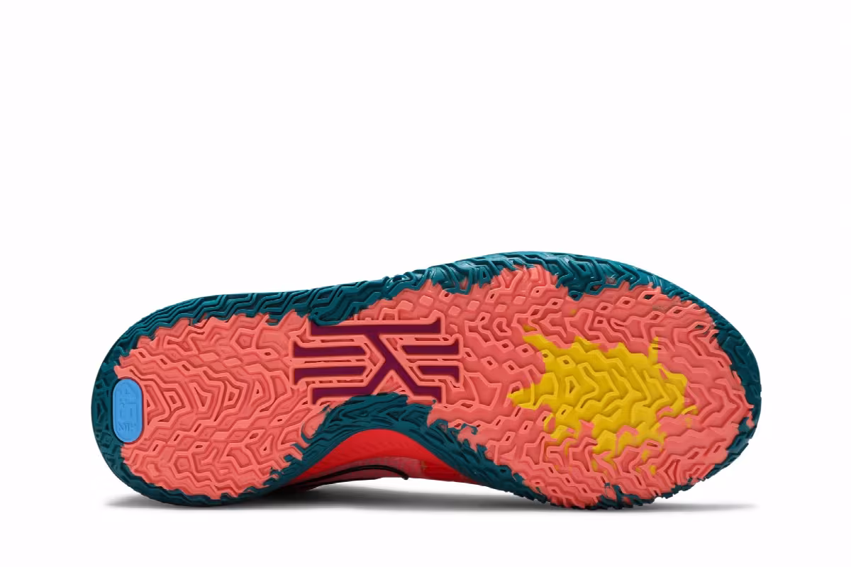 Nike Kyrie Low 4 1 World 1 People, view 5