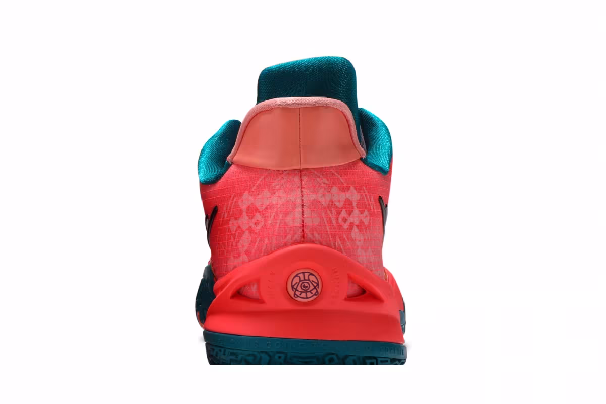 Nike Kyrie Low 4 1 World 1 People, view 8