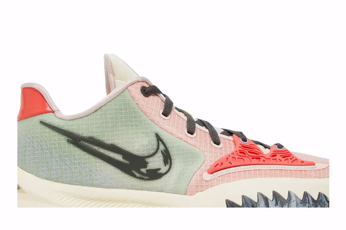 Nike Kyrie Low 4 Pale Coral, view 3