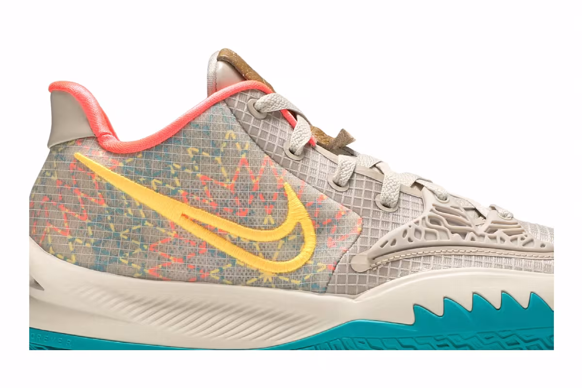 Nike Kyrie Low 4 N7, view 3
