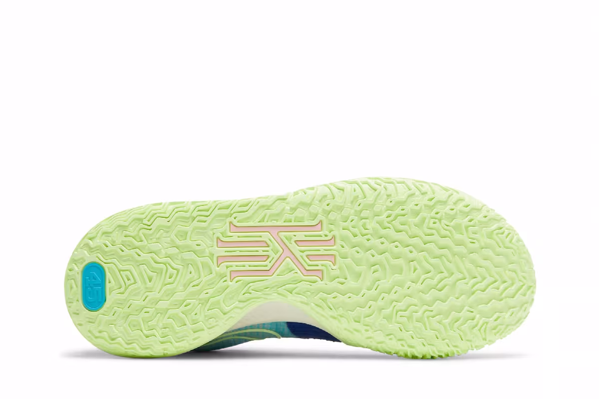 Sue Bird x Nike Kyrie Low 4 EP Dynasty, view 5