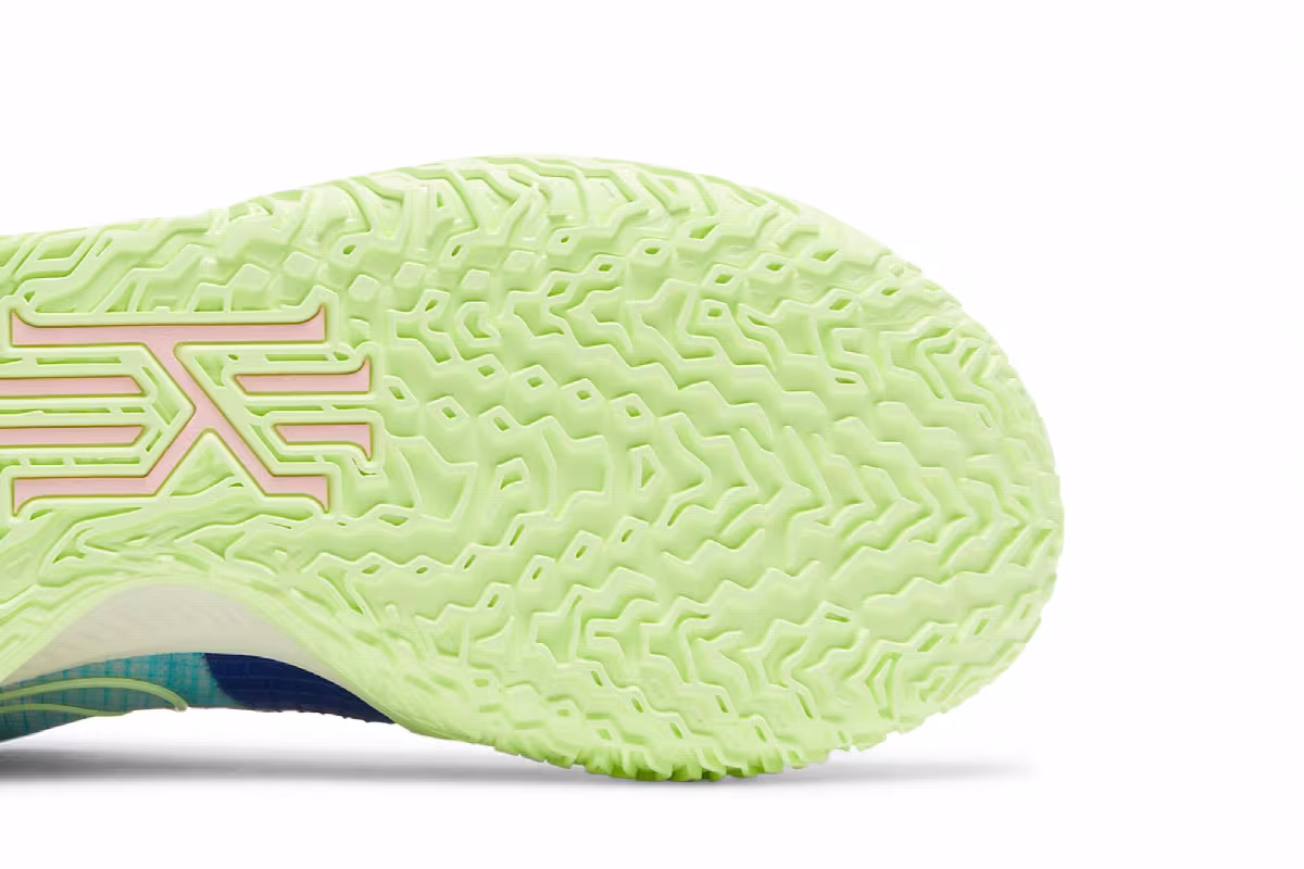 Sue Bird x Nike Kyrie Low 4 EP Dynasty, view 6