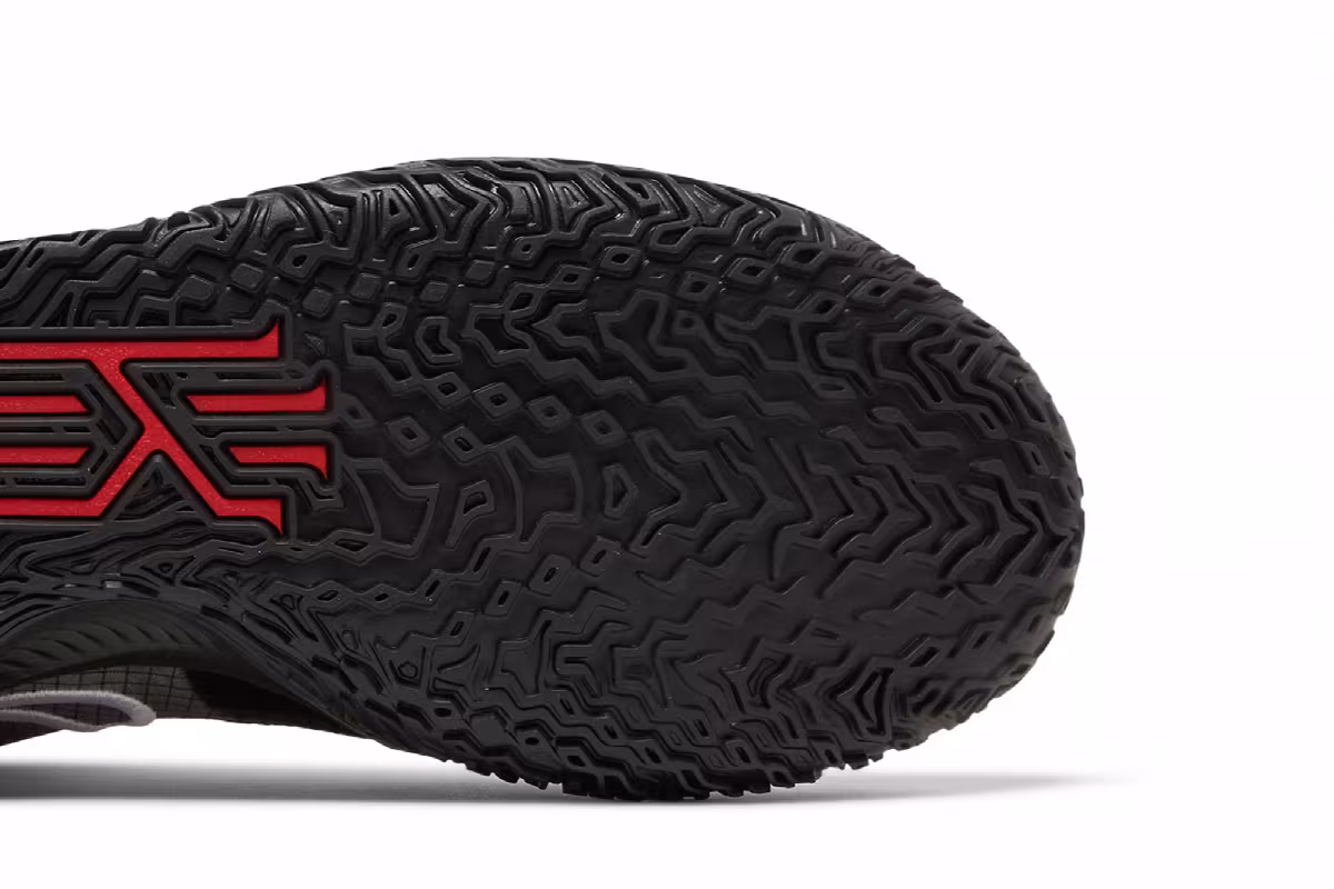 Nike Kyrie Low 4 EP Bred, view 6