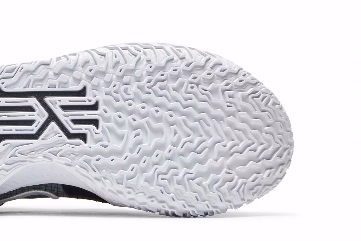 Nike Kyrie Low 4 TB Black White, view 6