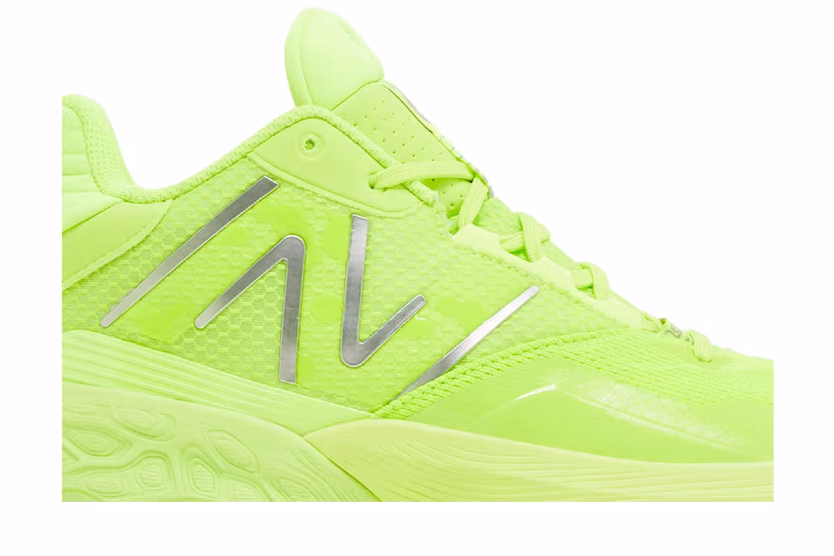 New Balance Two WXY V4 Thirty Watt, view 3