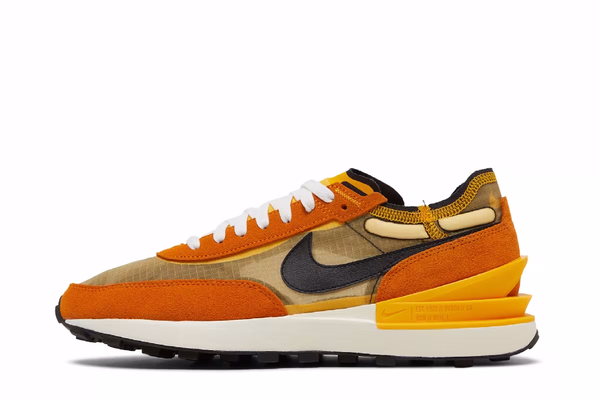 Nike Waffle One SE University Gold Sunset, view 4