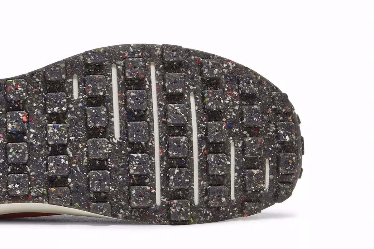 Nike Waffle One Premium Toasty - Medium Olive, view 6
