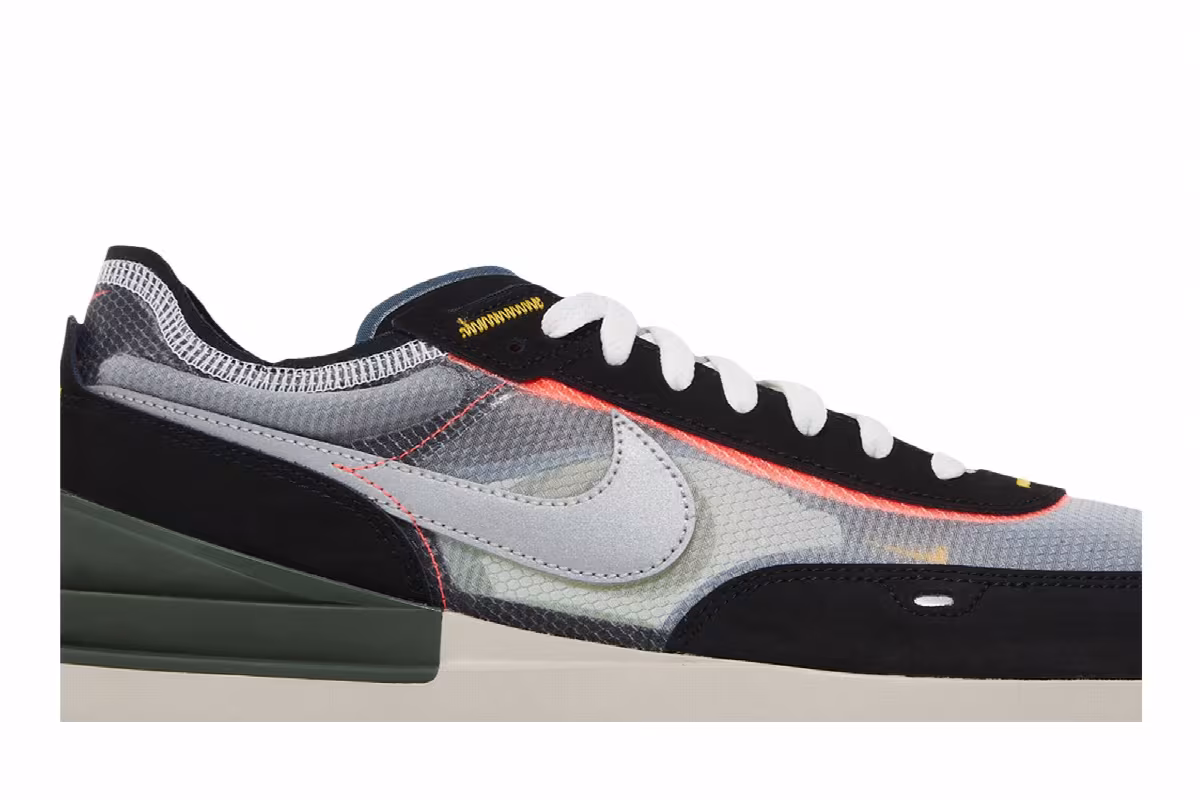 Nike Waffle One Exeter Edition, view 3