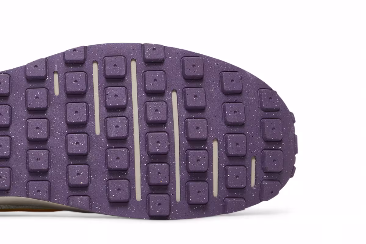 Nike Waffle One Exeter Edition, view 6