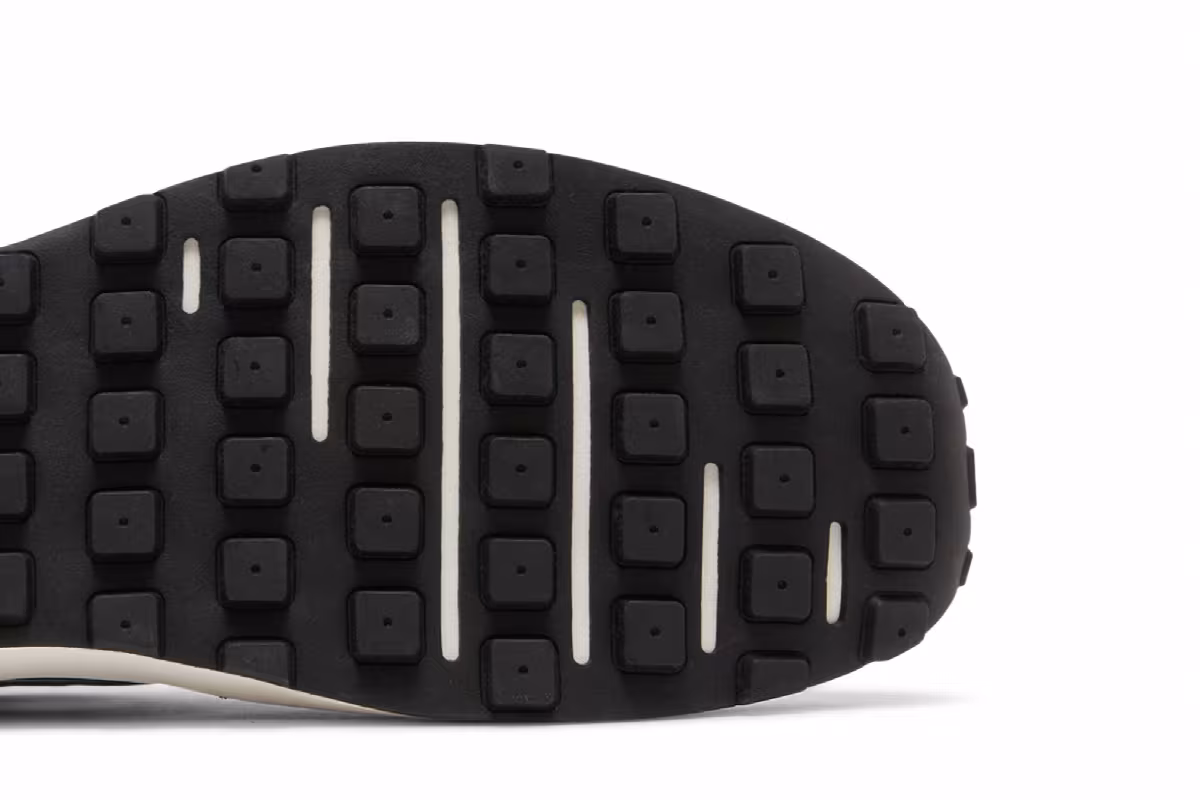 Nike Waffle One SE Pro Green Rust Oxide, view 6