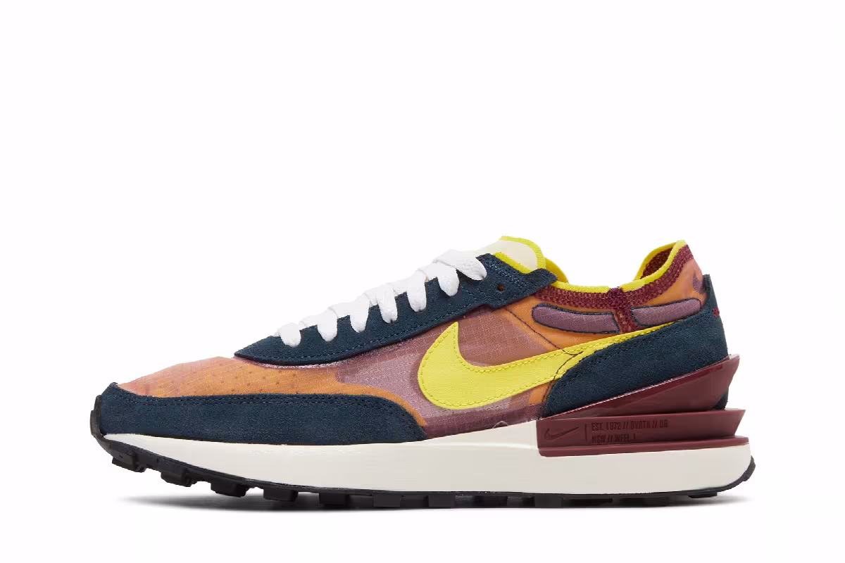 Nike Waffle One SE Dark Beetroot Yellow Strike, view 4