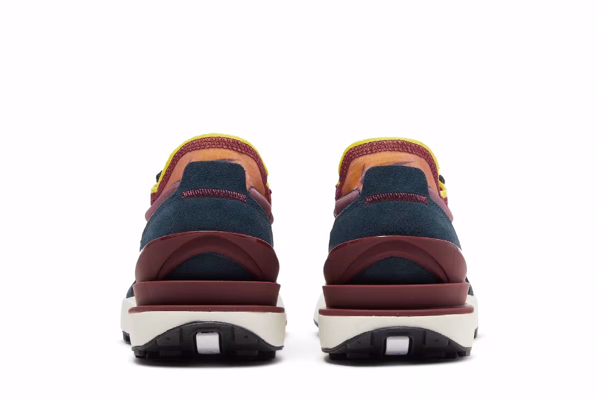 Nike Waffle One SE Dark Beetroot Yellow Strike, view 7