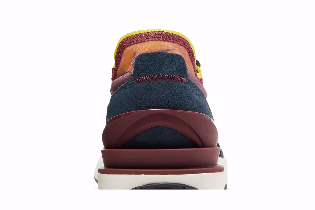 Nike Waffle One SE Dark Beetroot Yellow Strike, view 8