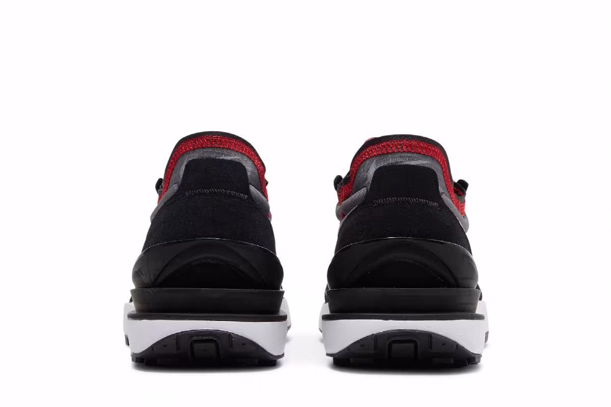Nike Waffle One SE Bred, view 7