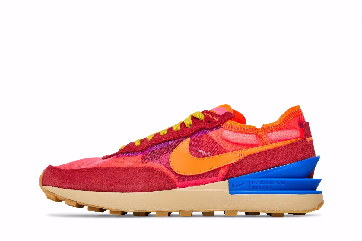 Nike Waffle One Hyper Pink Crimson, view 4