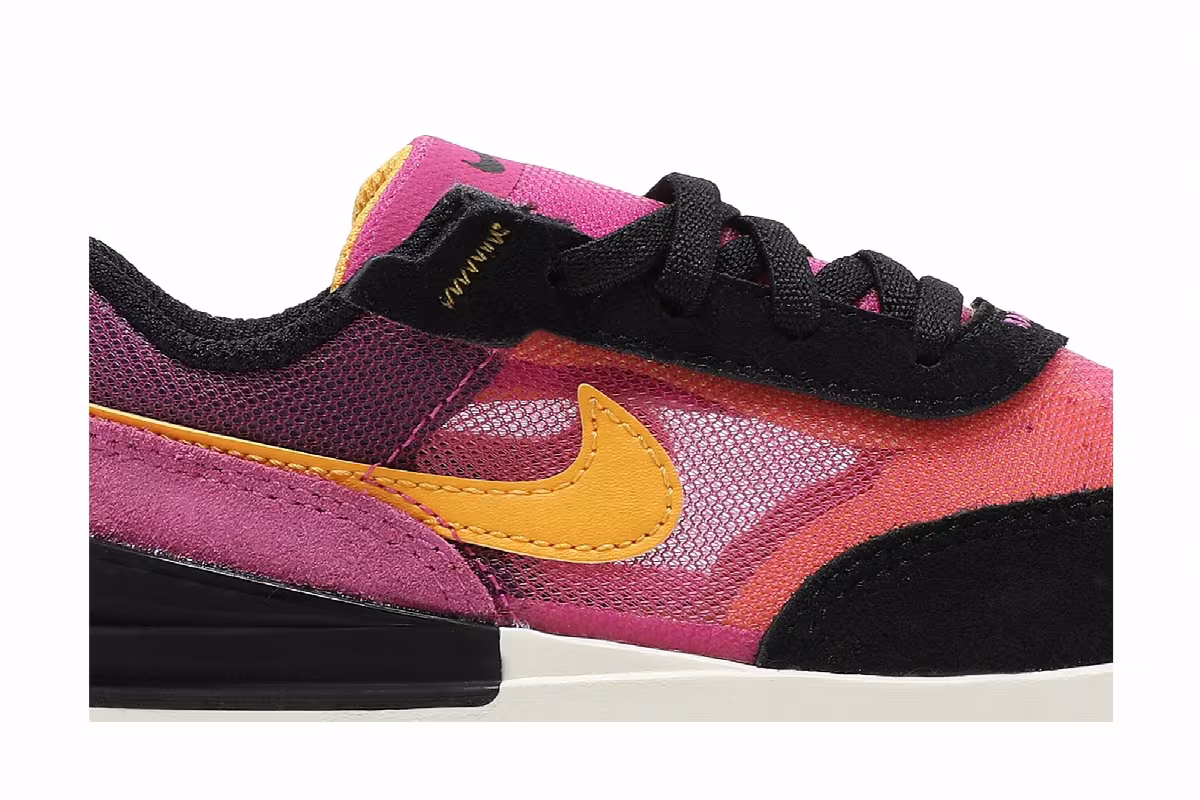 Nike Waffle One TD Active Fuchsia, view 3