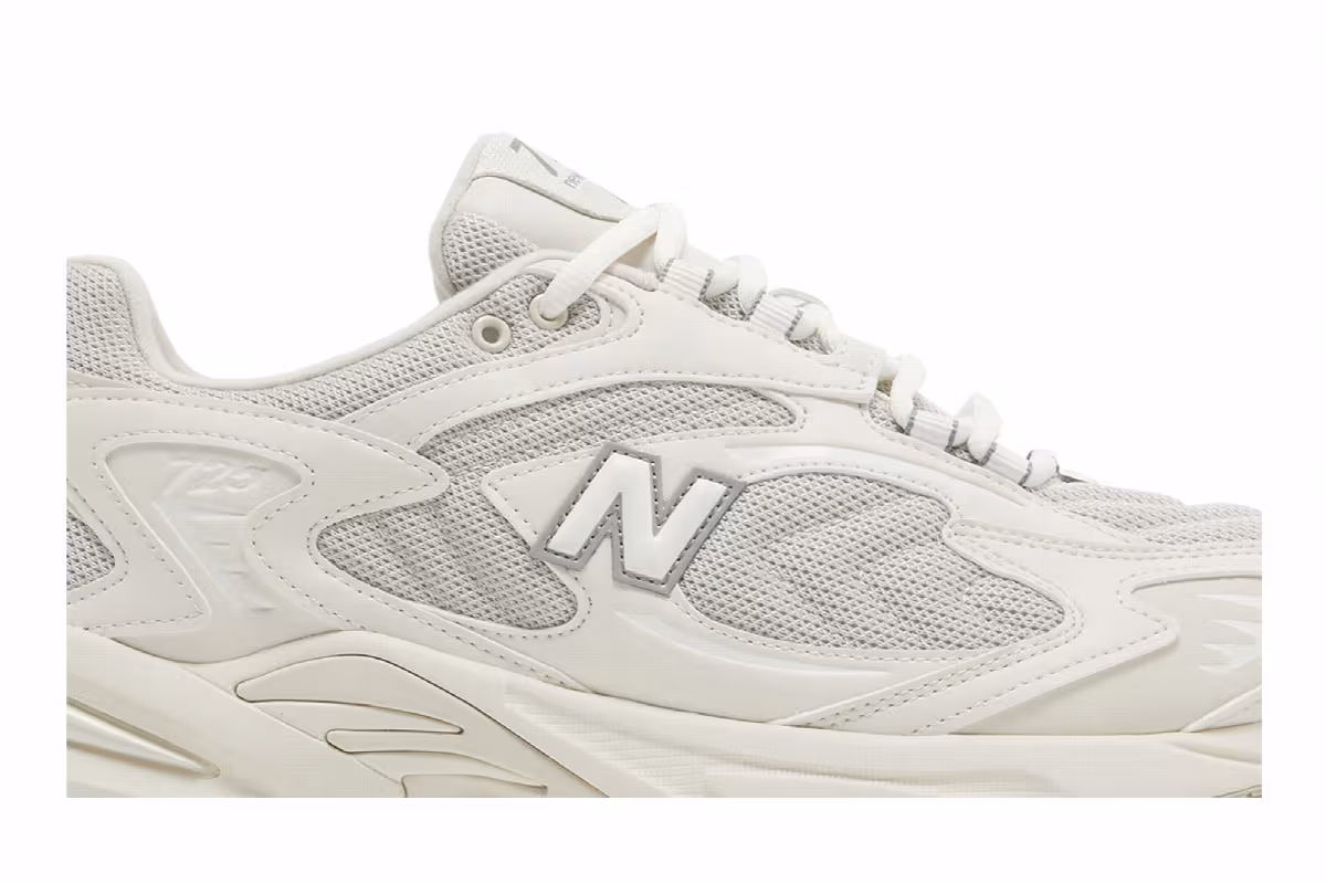 New Balance 725 Moonbeam, view 3