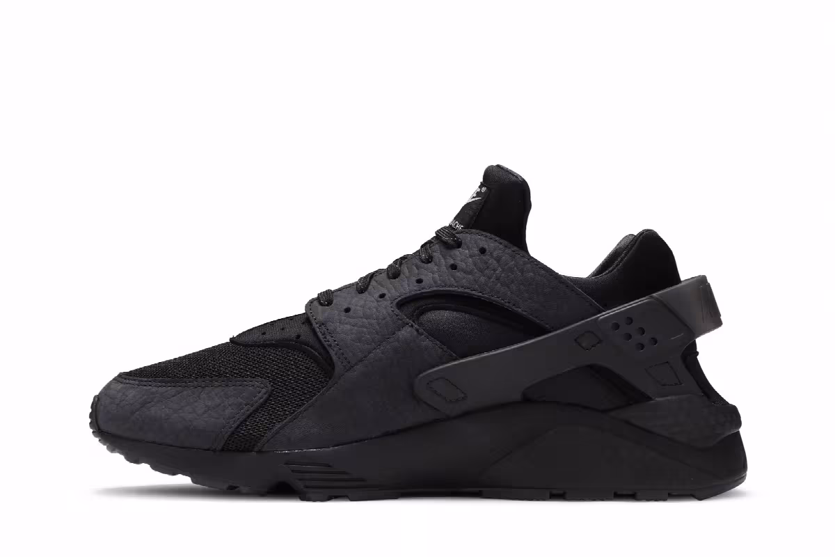 Nike Air Huarache OG Hyper Local London, view 4