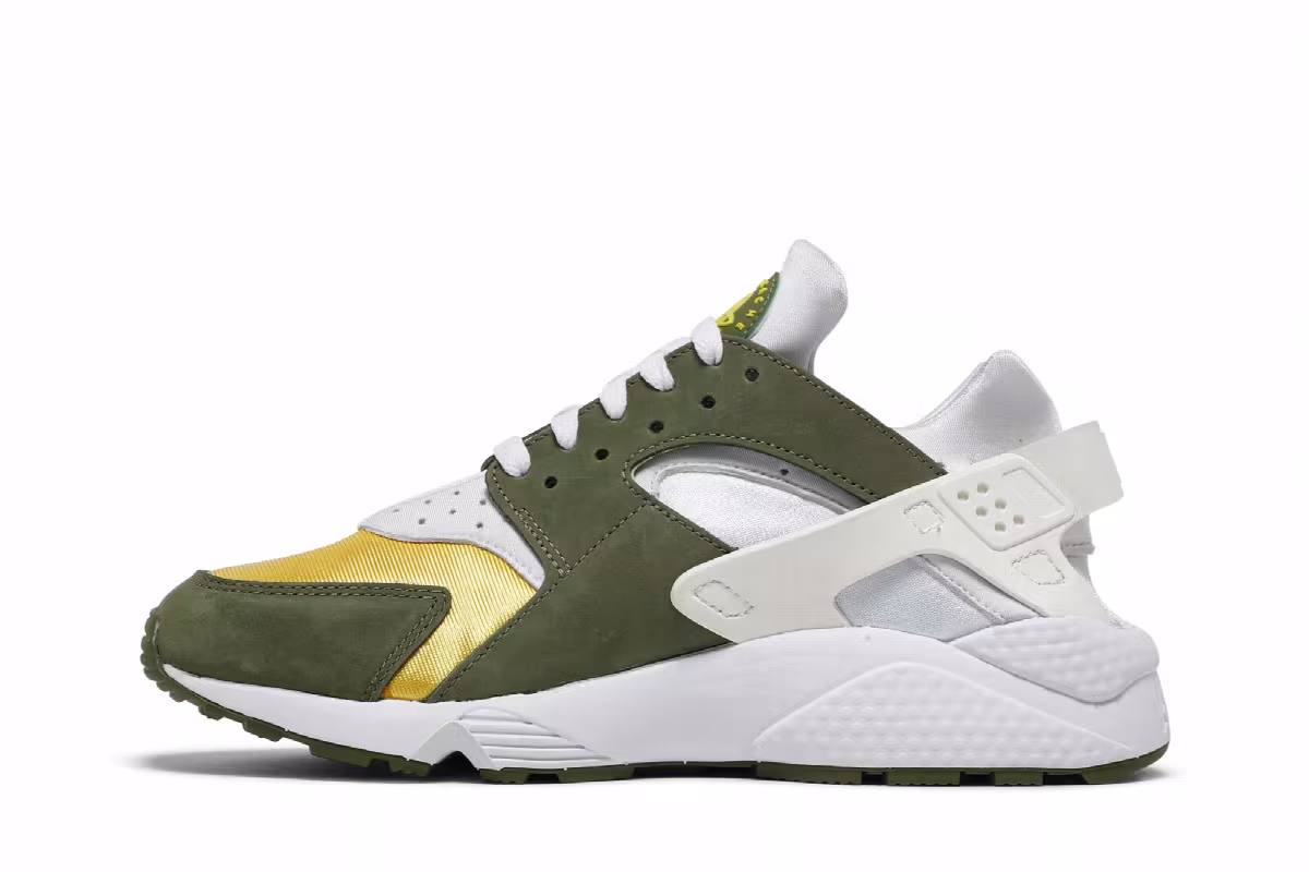 Stussy x Nike Air Huarache LE Dark Olive 2021, view 4