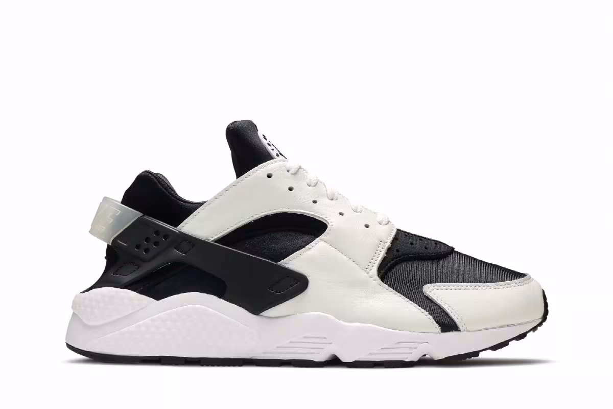 Nike Air Huarache OG Orca, view 2