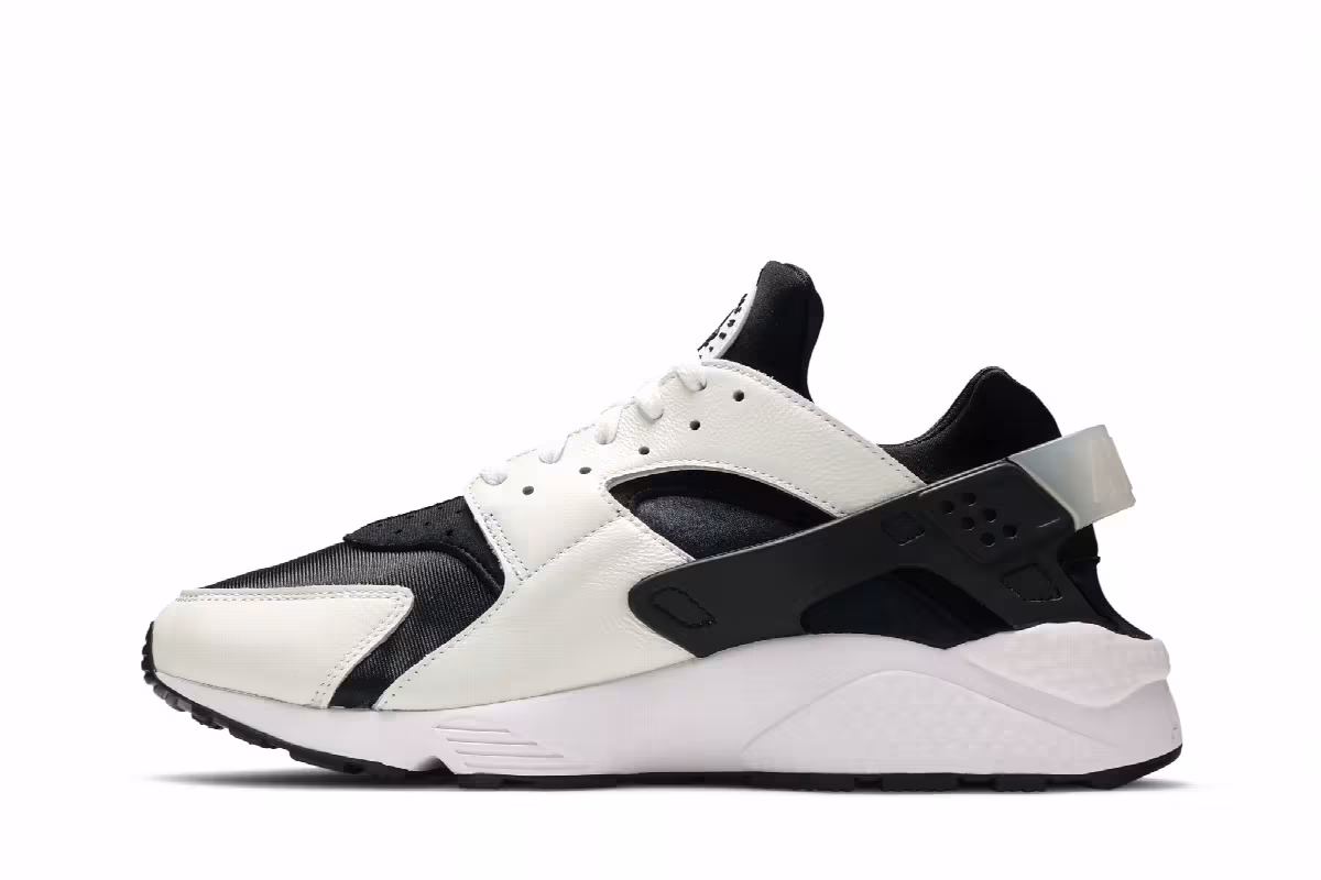 Nike Air Huarache OG Orca, view 4