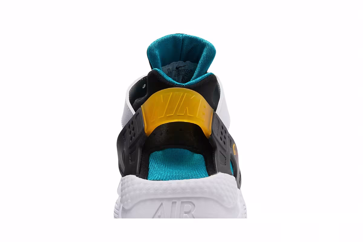 Nike Air Huarache Peace, Love, Swoosh, view 8