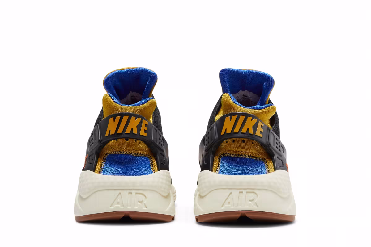 Nike Women's Air Huarache ACG Inspired, view 7