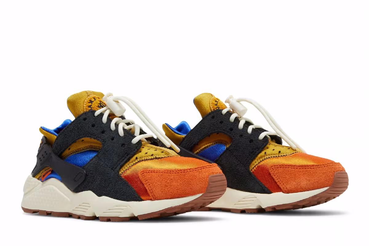 Nike Women's Air Huarache ACG Inspired, view 9