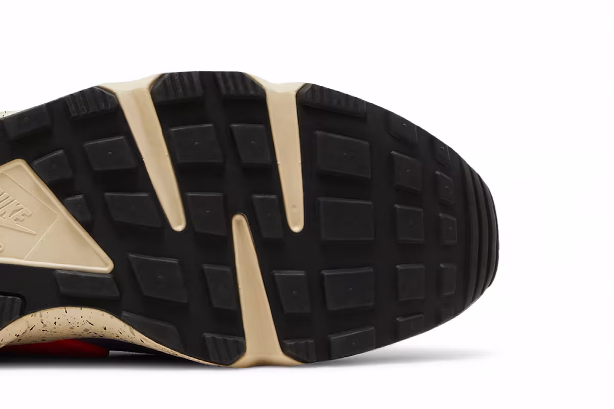 size? x Nike Air Huarache ACG, view 6