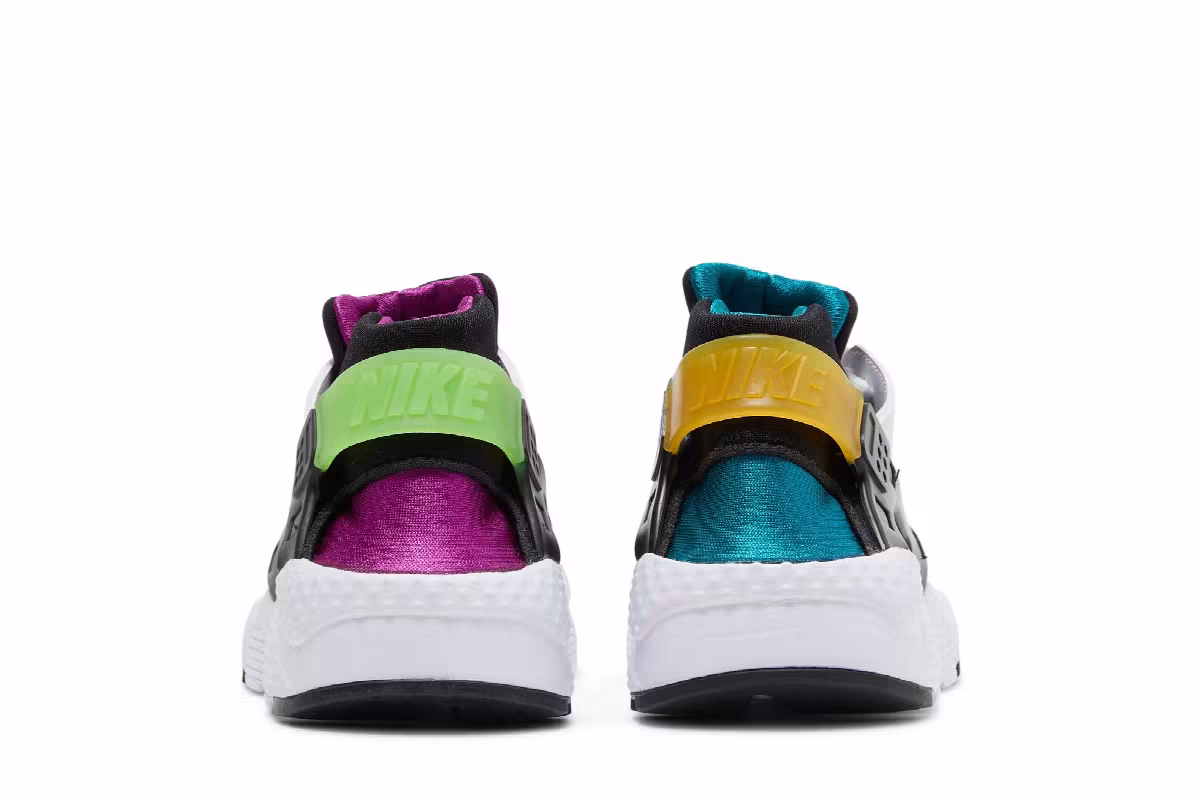 Nike Air Huarache GS Peace, Love, Swoosh, view 7