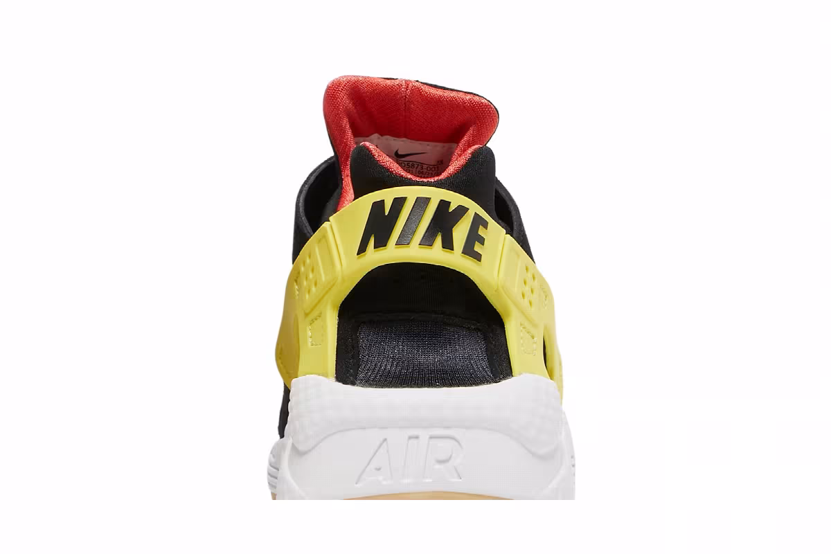 Nike Women's Air Huarache Go The Extra Smile, view 8