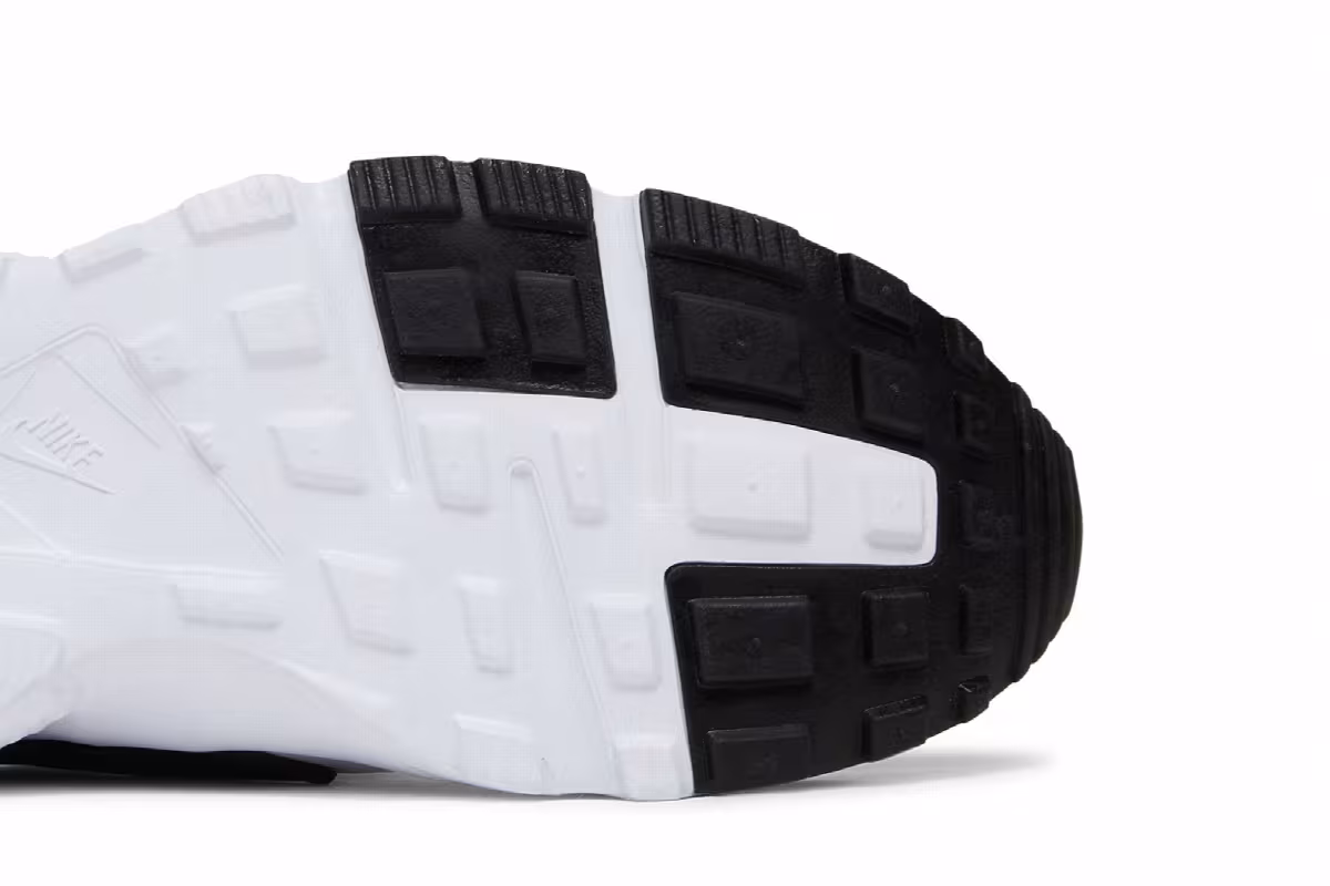 Nike Huarache Run GS Black White, view 6