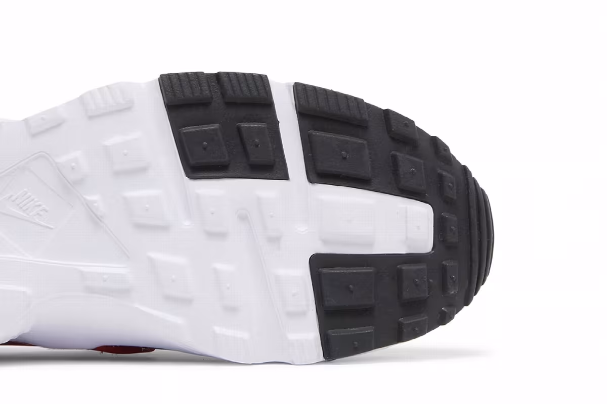 Nike Huarache Run GS Dark Smoke Grey University Red, view 6
