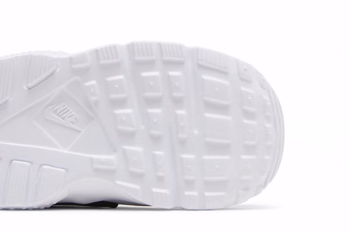 Nike Huarache Run TD Black White, view 6
