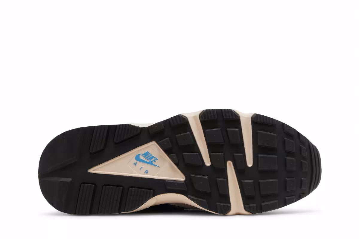 Nike Women's Air Huarache Koromogae, view 5