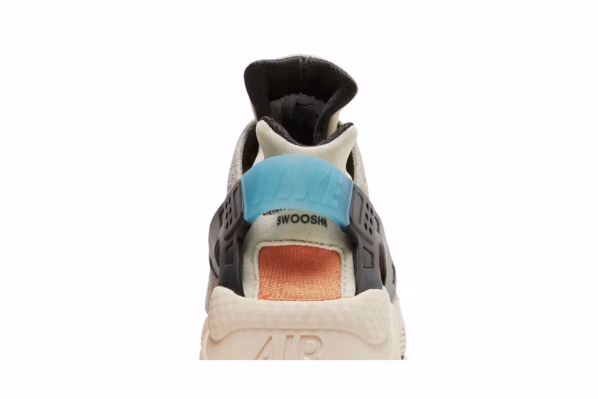 Nike Women's Air Huarache Koromogae, view 8