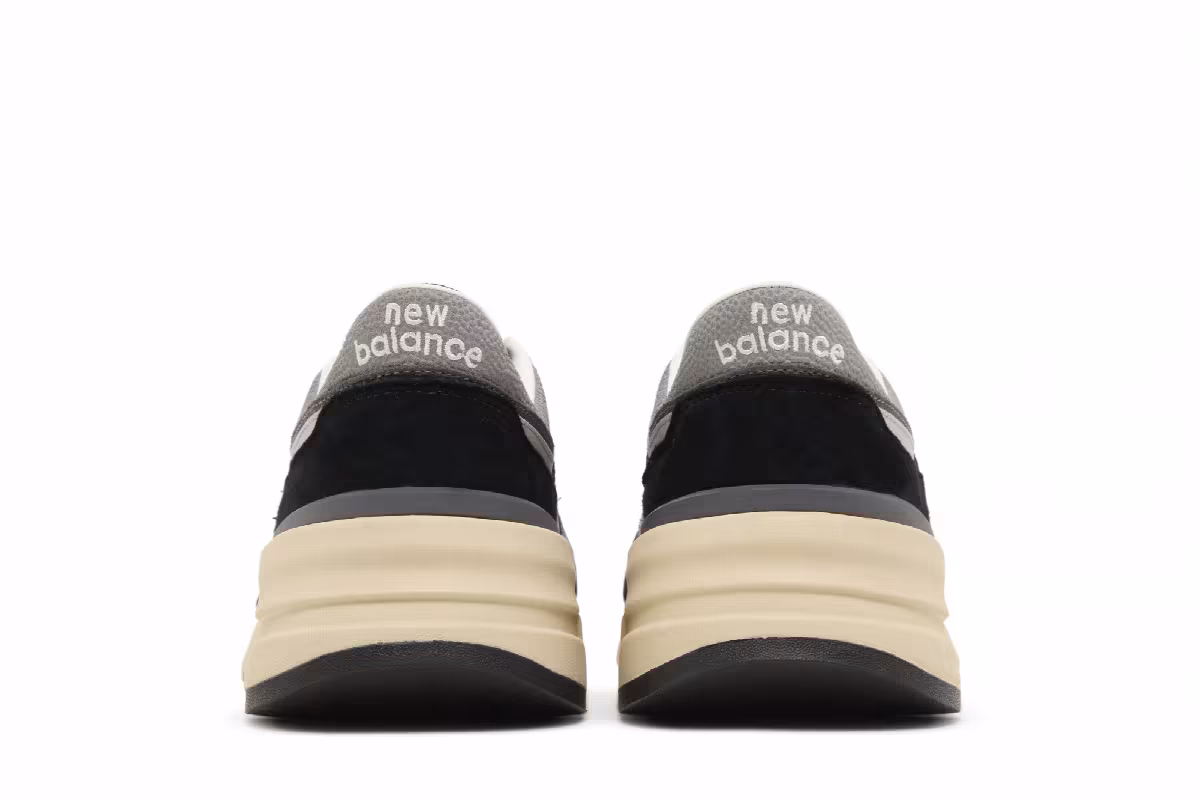 New Balance 997R Black Shadow Grey, view 7