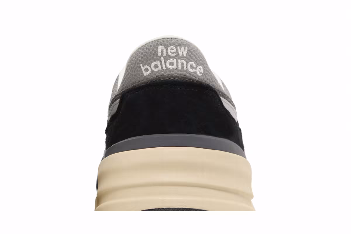 New Balance 997R Black Shadow Grey, view 8