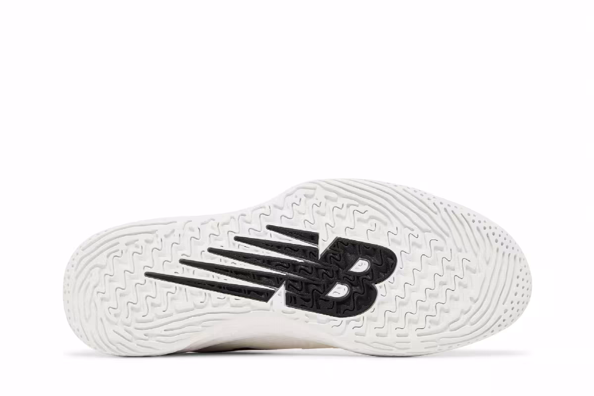 New Balance Fresh Foam X LAV v2 White Black, view 5
