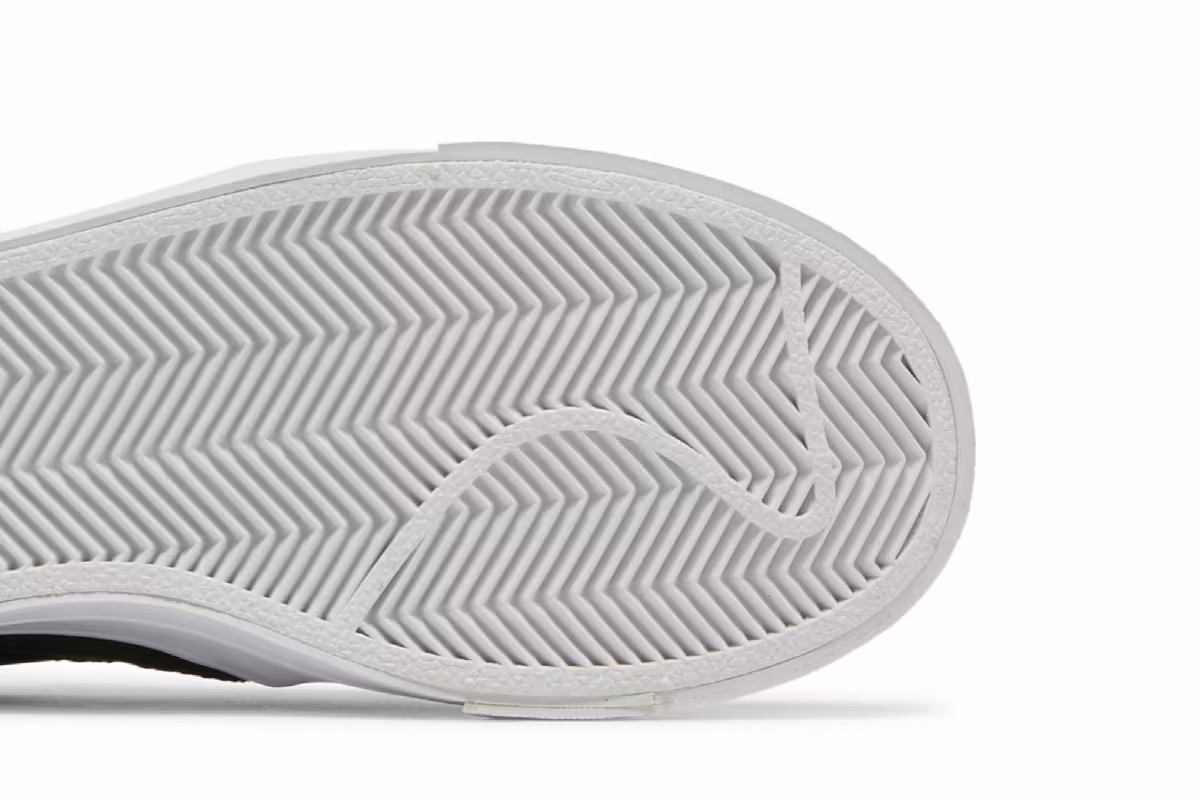 Nike Women's Court Legacy Slip-On Black White, view 6