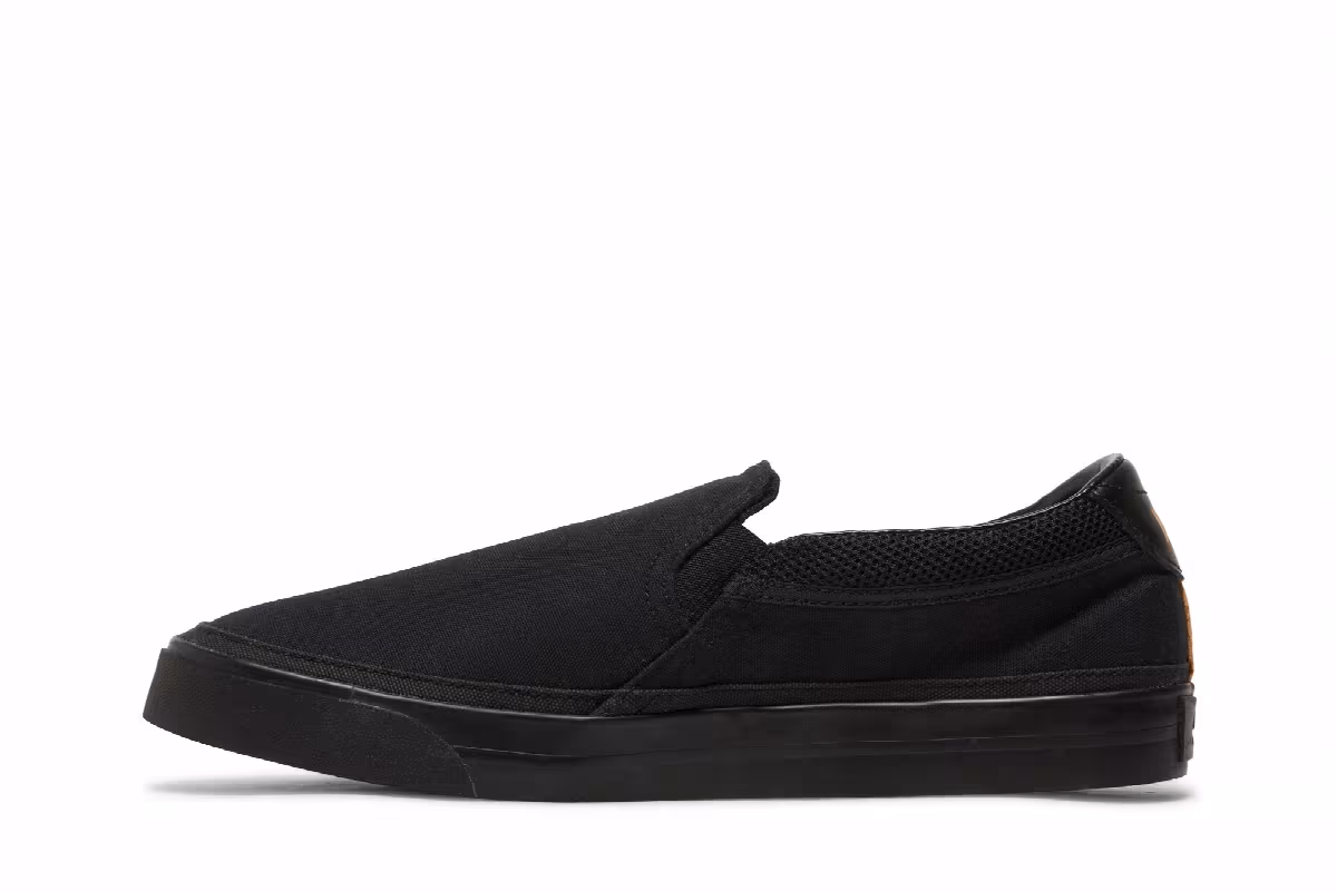 Nike Court Legacy Slip-On Triple Black, view 4
