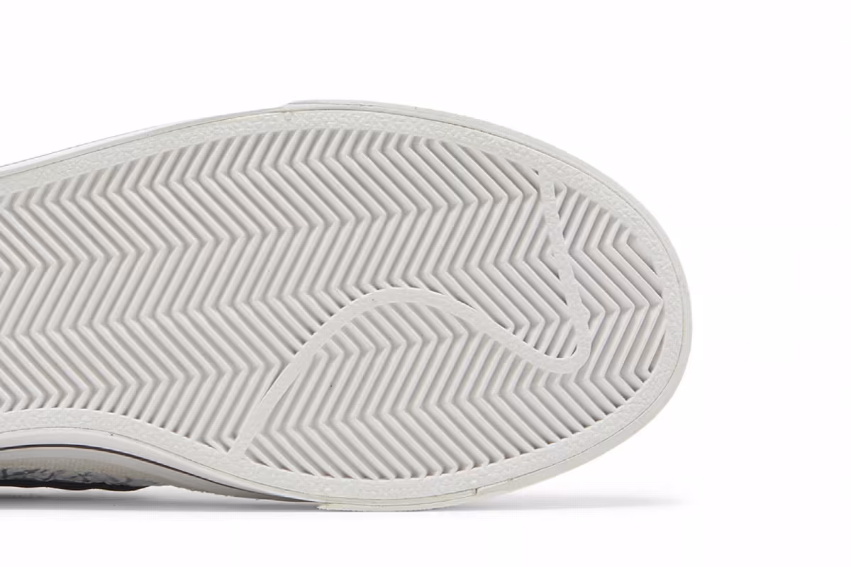 Serena Williams Design Crew x Nike Women's Court Legacy White Pale Coral, view 6